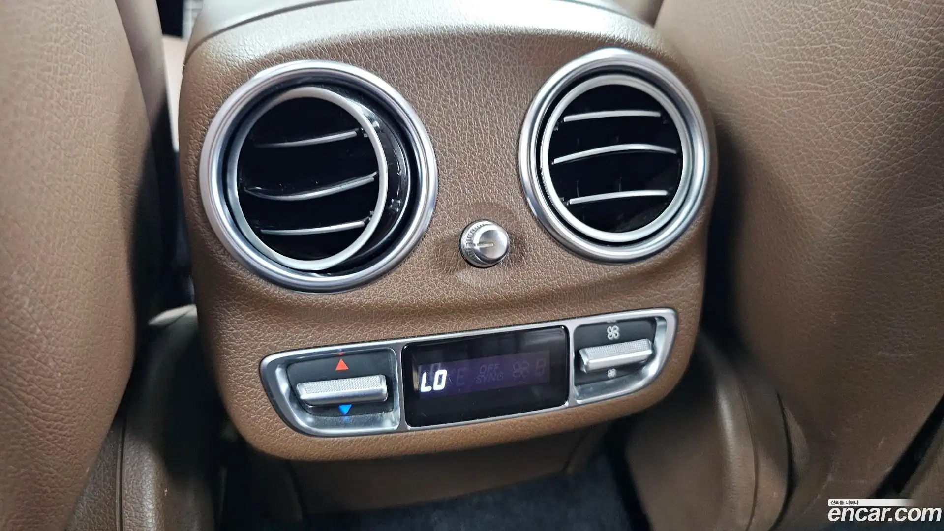 E-Class Mercedes-Benz 2019.11-OPTION-045