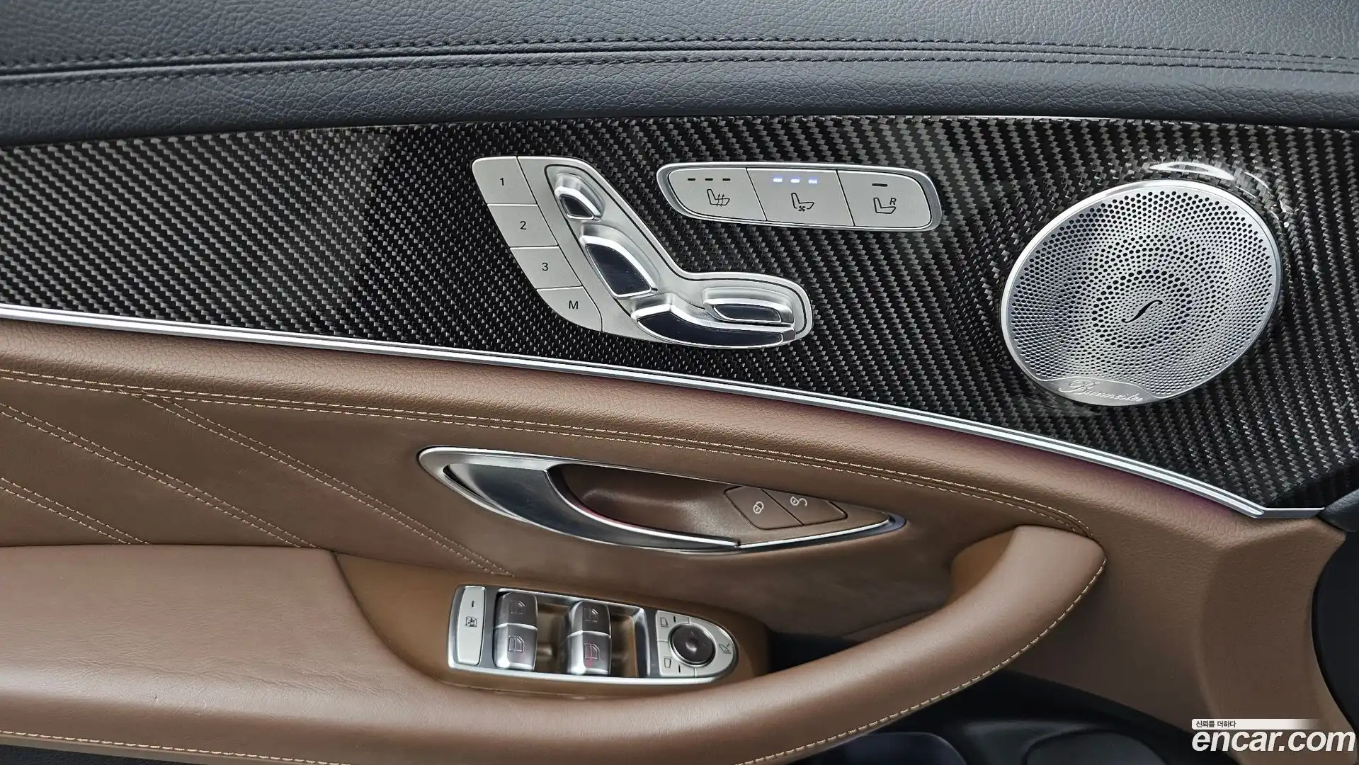 E-Class Mercedes-Benz 2019.11-OPTION-046