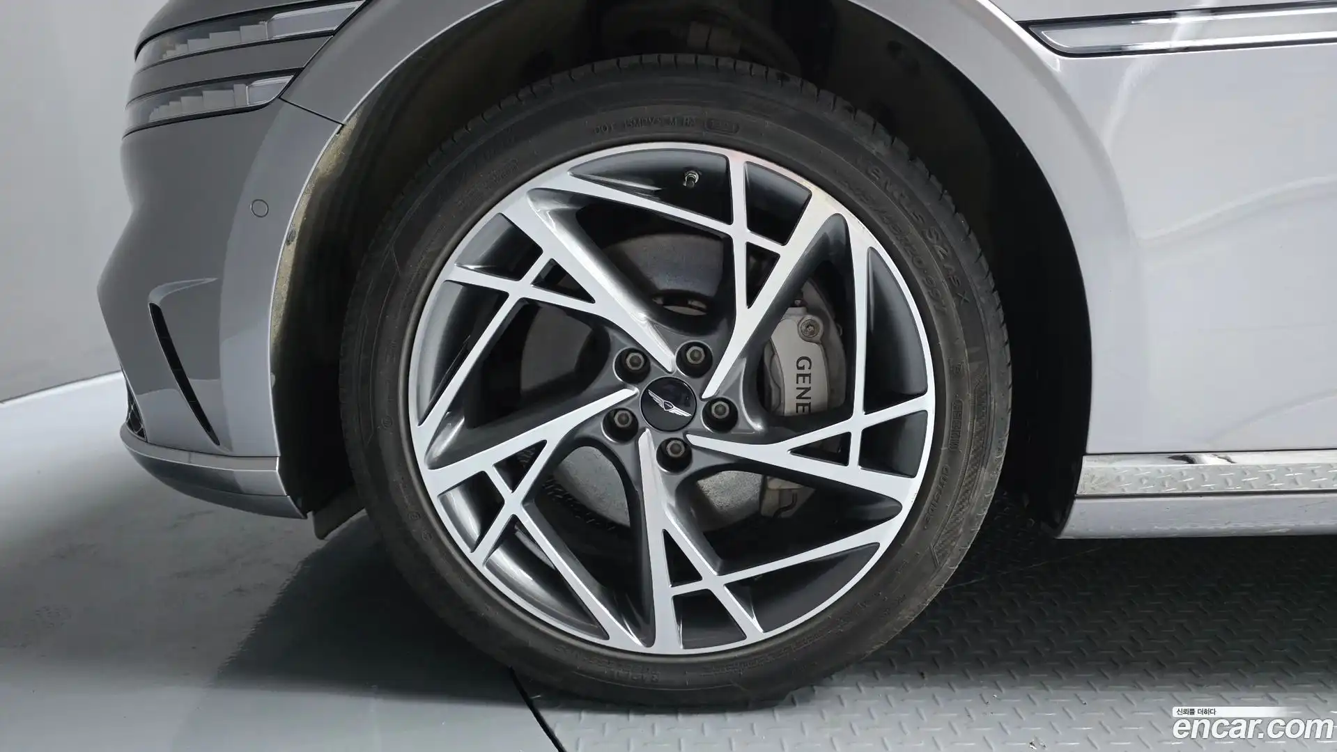 G90 Genesis 2022.8-OUTER-005