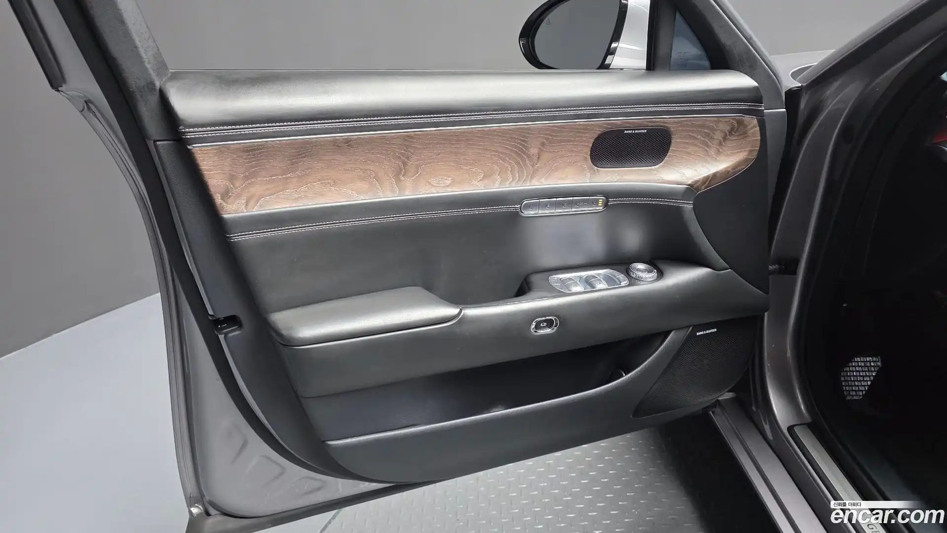 G90 Genesis 2022.8-INNER-034
