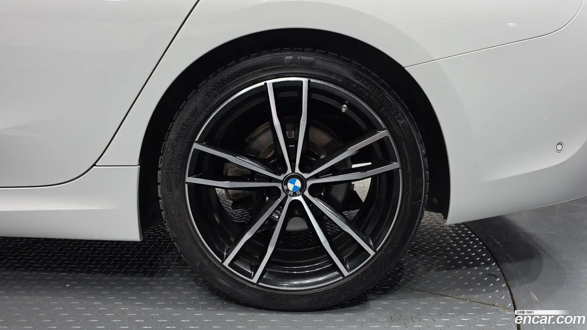 3-Series BMW 2022.5-OUTER-031