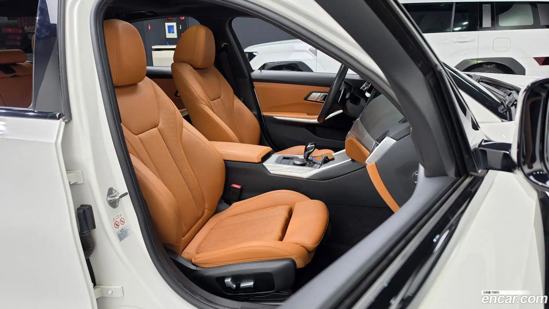 3-Series BMW 2022.5-INNER-036