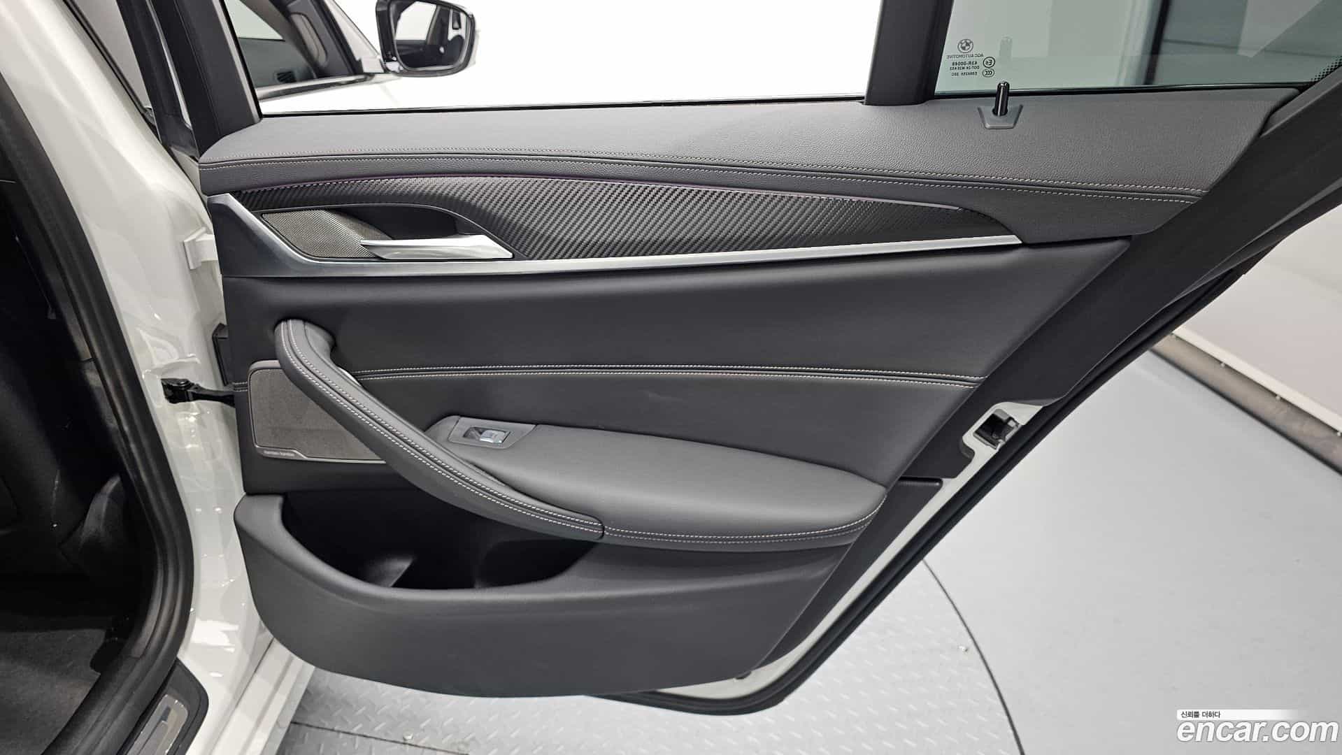 5-Series BMW 2020.11-INNER-035