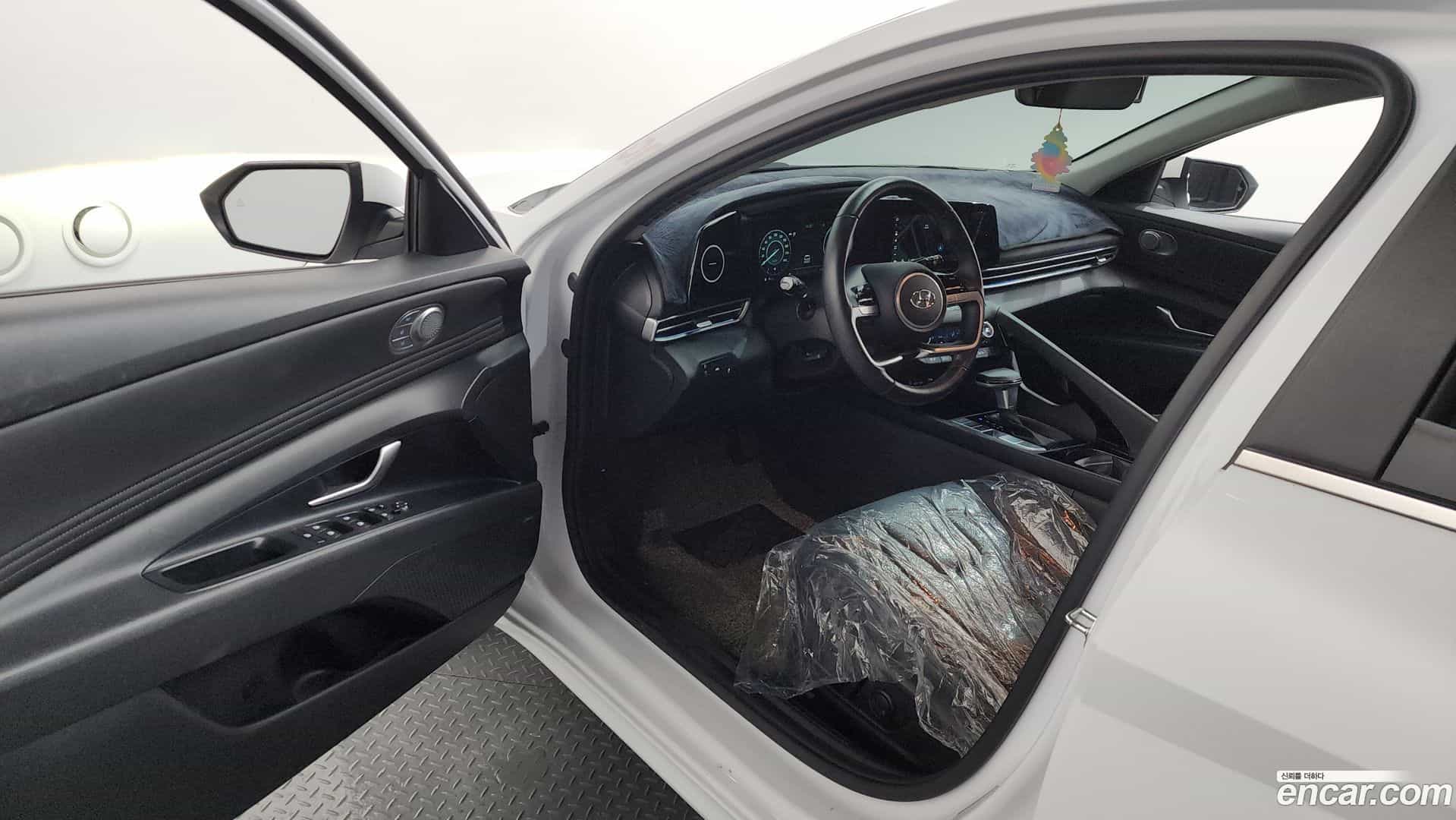 AVANTE Hyundai 2020.10-INNER-010
