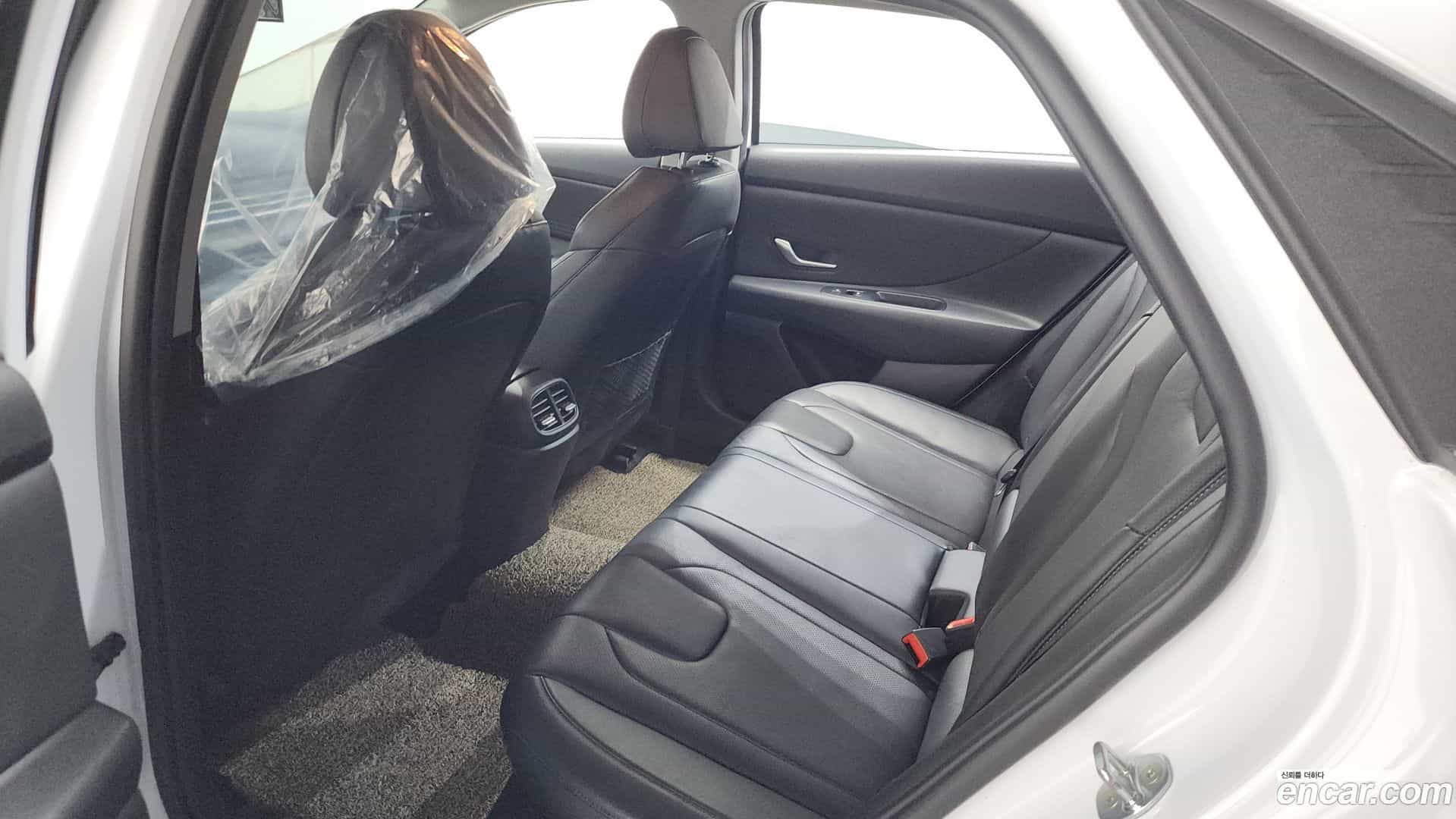 AVANTE Hyundai 2020.10-OPTION-022