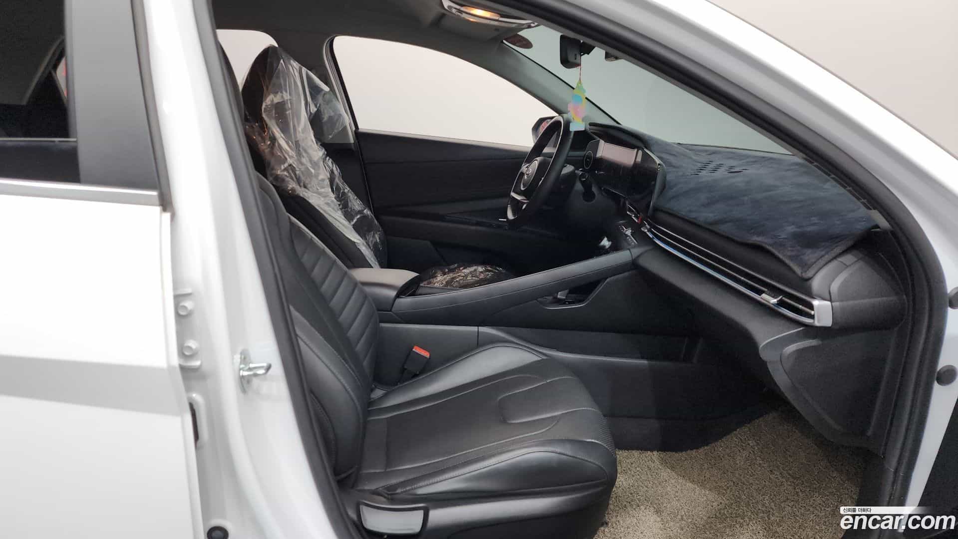 AVANTE Hyundai 2020.10-INNER-036