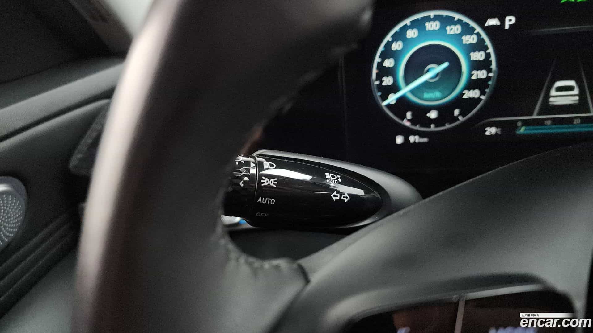 AVANTE Hyundai 2020.10-OPTION-042