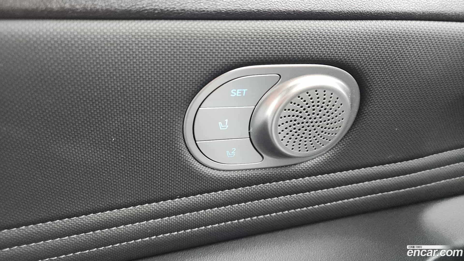 AVANTE Hyundai 2020.10-OPTION-046