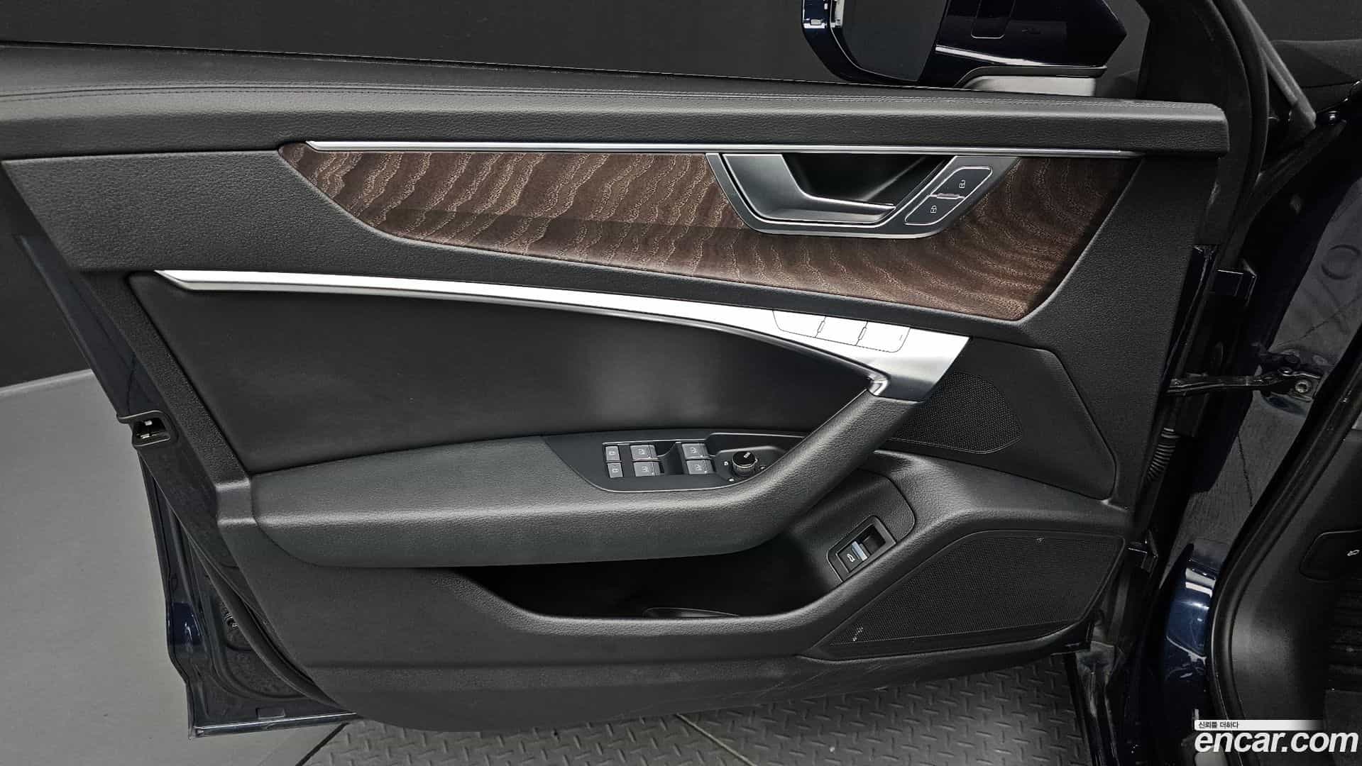 A6 Audi 2022.11-INNER-034