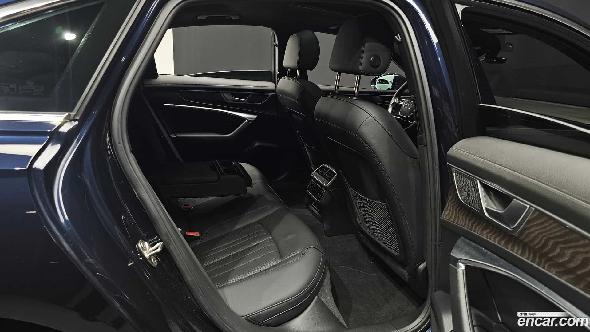 A6 Audi 2022.11-INNER-036