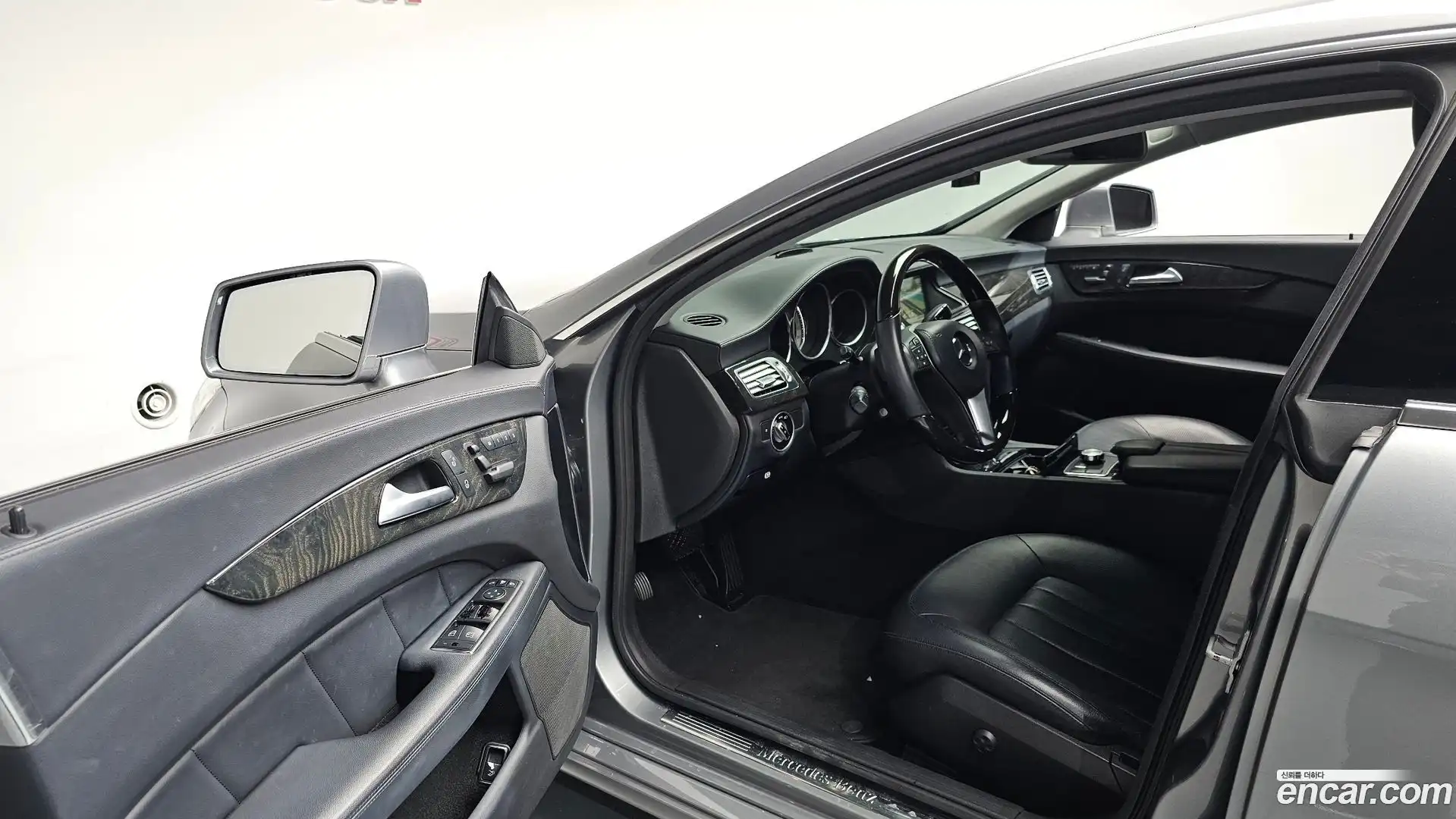 CLS-Class Mercedes-Benz 2012.5-INNER-010