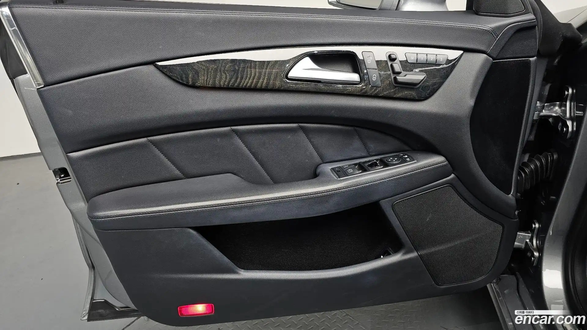 CLS-Class Mercedes-Benz 2012.5-INNER-034