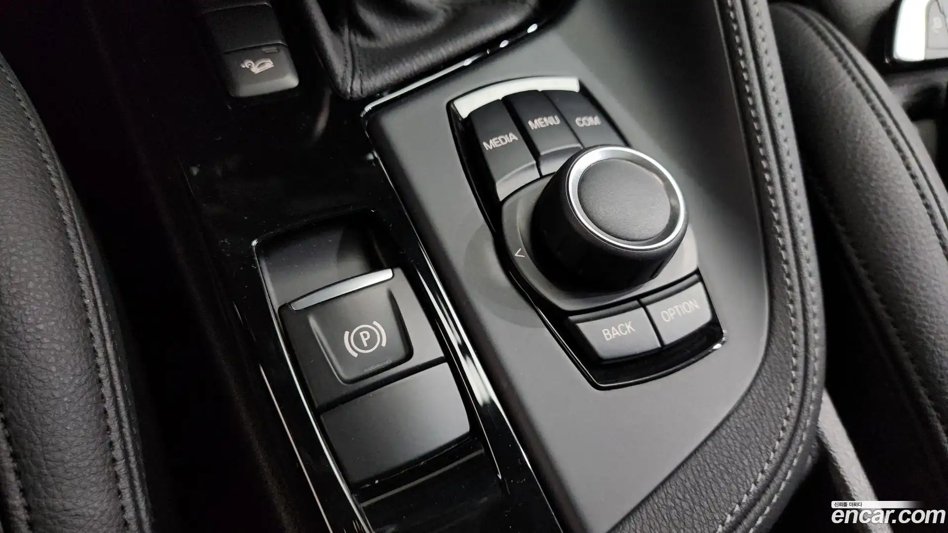 X2 (F39) BMW 2020.9-OPTION-041