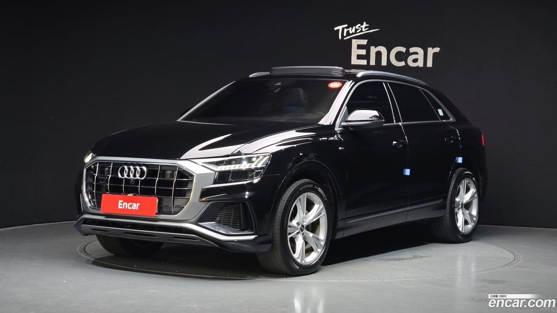 Main__Slider__Photo:Q8 Audi 2021.11-0