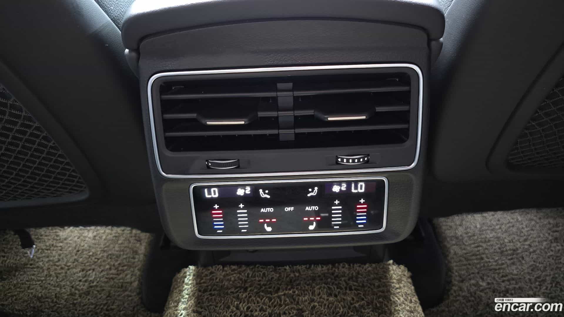 Q8 Audi 2021.11-OPTION-021