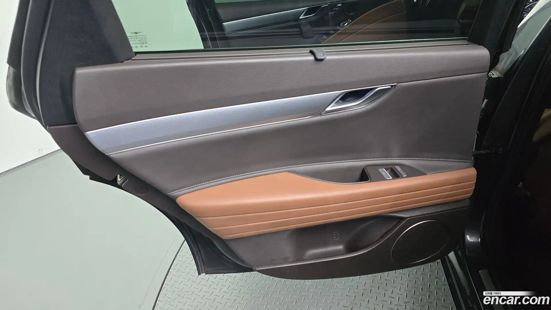 G80 Genesis 2020.6-INNER-035