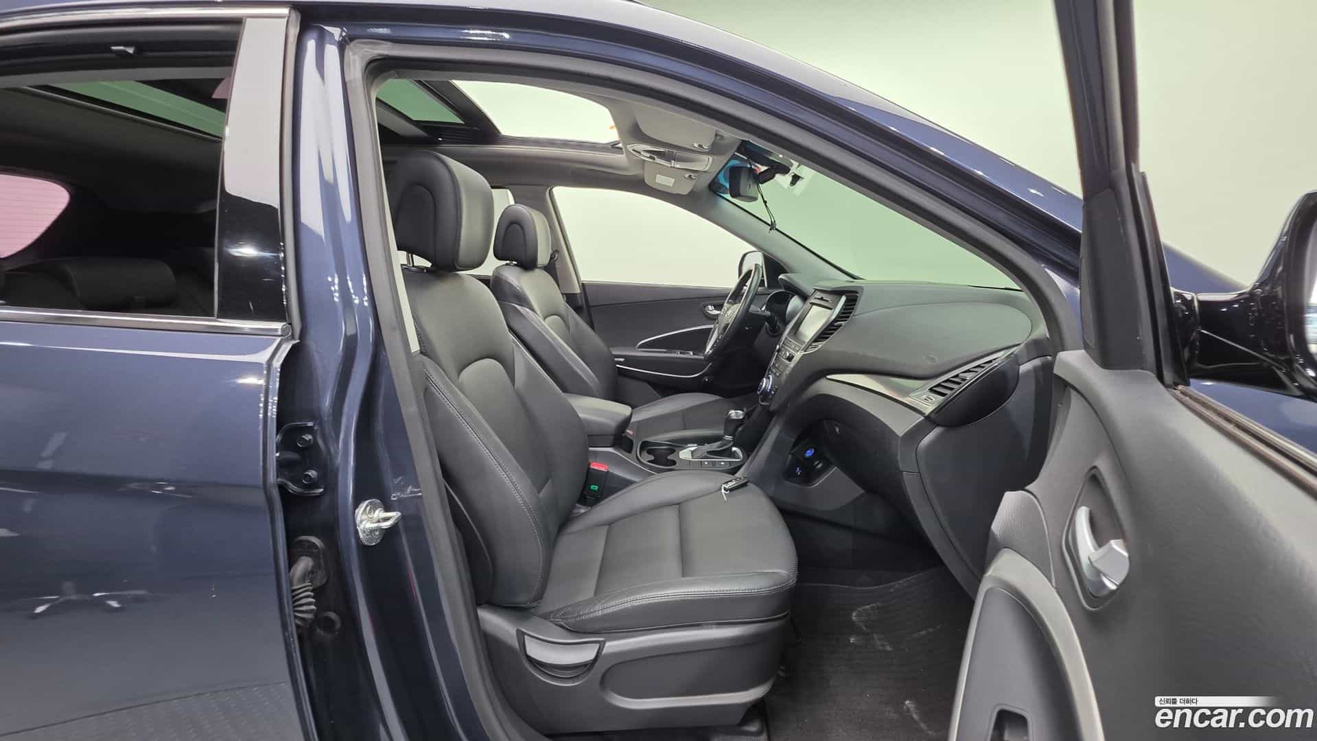 Santafe Hyundai 2017.3-INNER-010