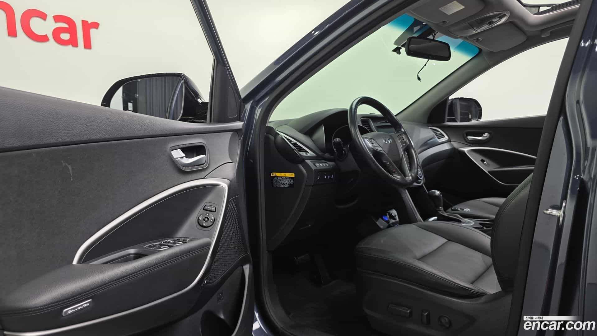 Santafe Hyundai 2017.3-INNER-036
