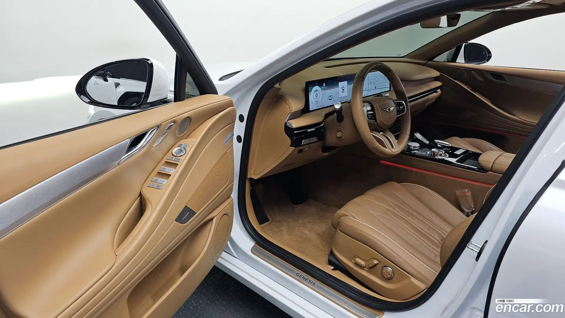 G80 Genesis 2024.0-INNER-010