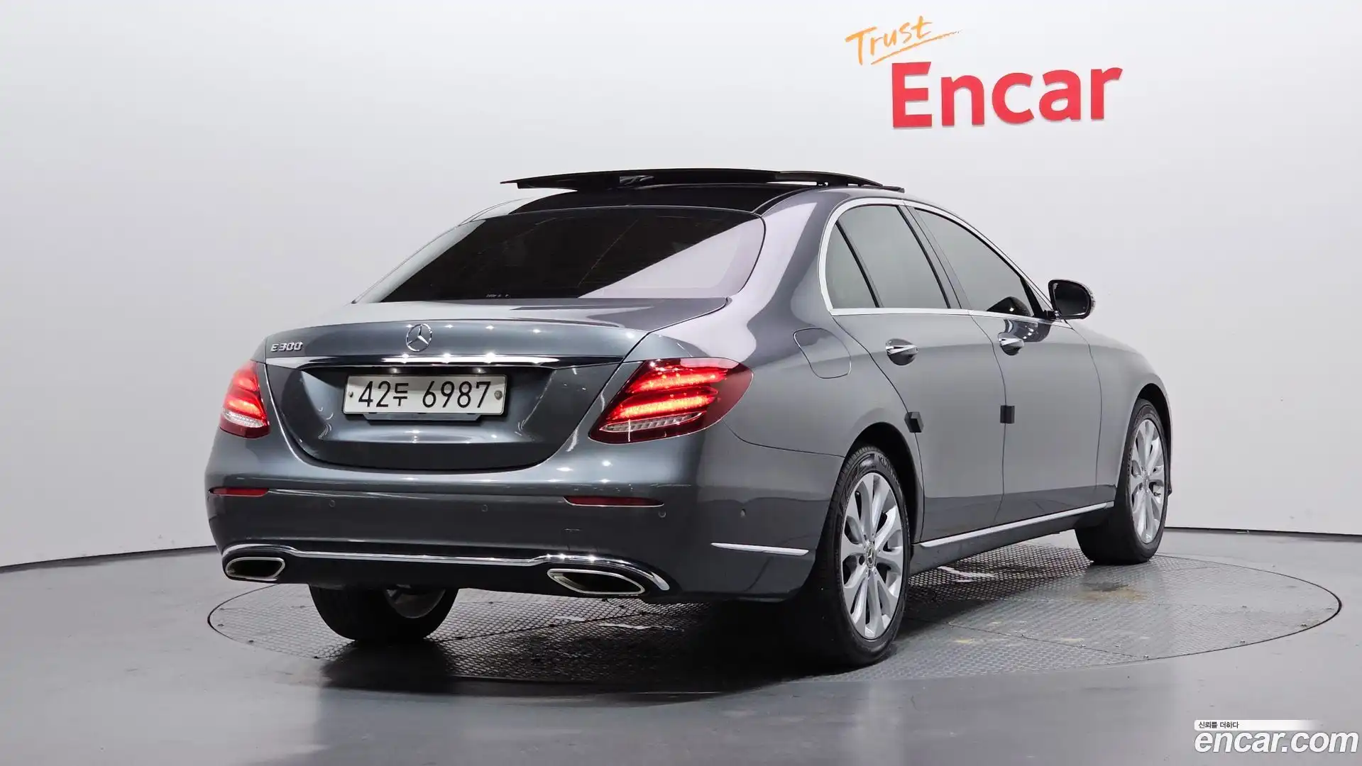 E-Class Mercedes-Benz 2019.5-OUTER-002