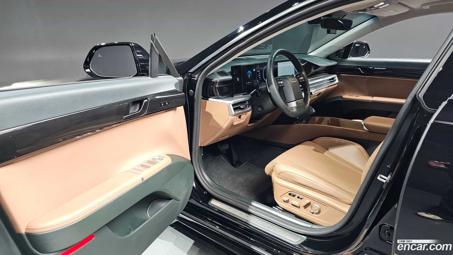 Grandeur Hyundai 2023.4-INNER-010