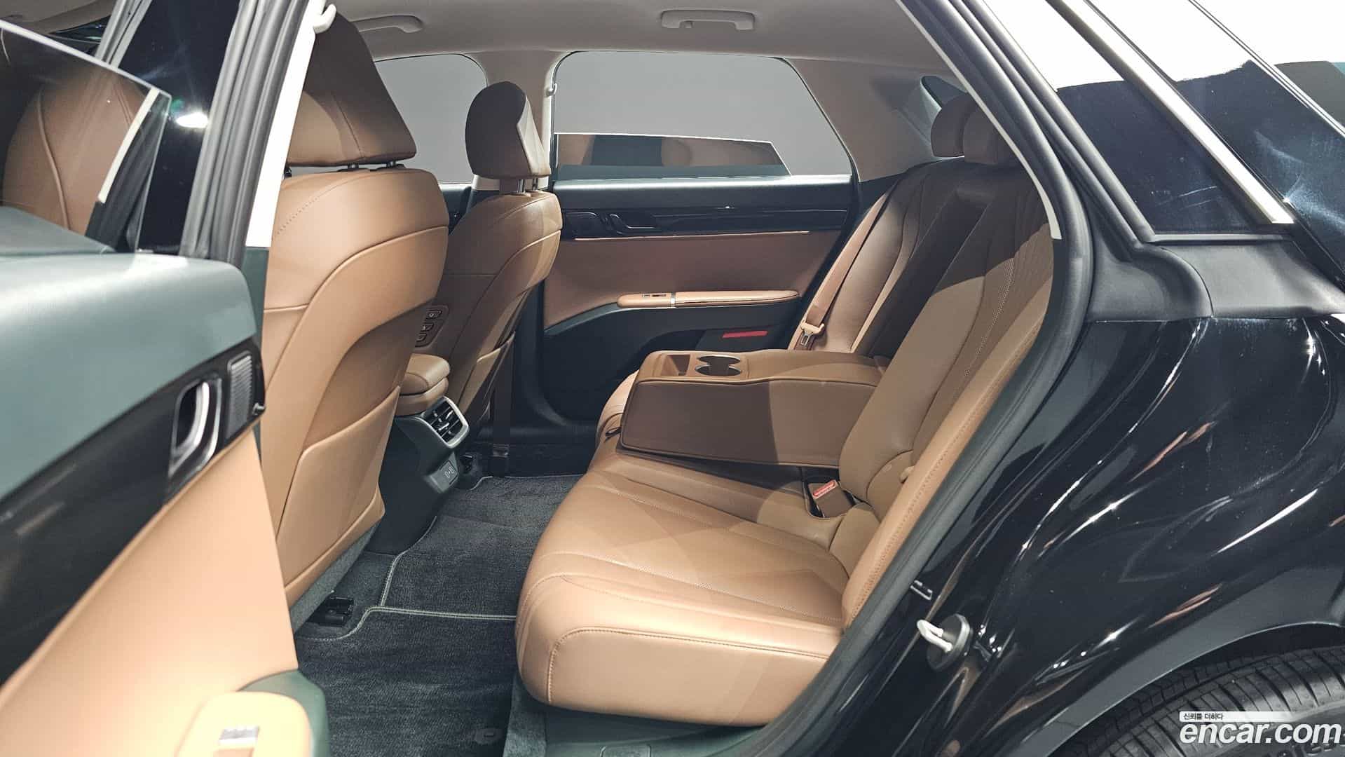 Grandeur Hyundai 2023.4-OPTION-016
