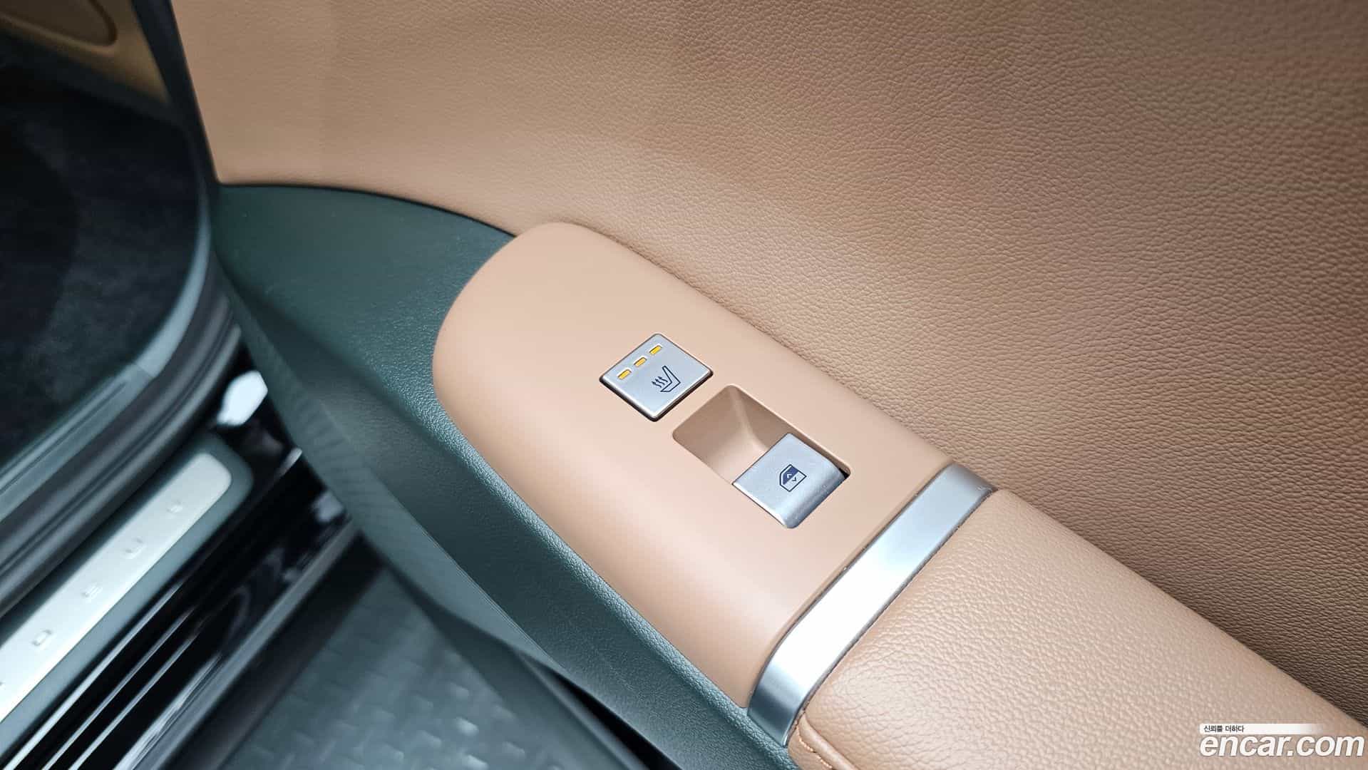 Grandeur Hyundai 2023.4-OPTION-046