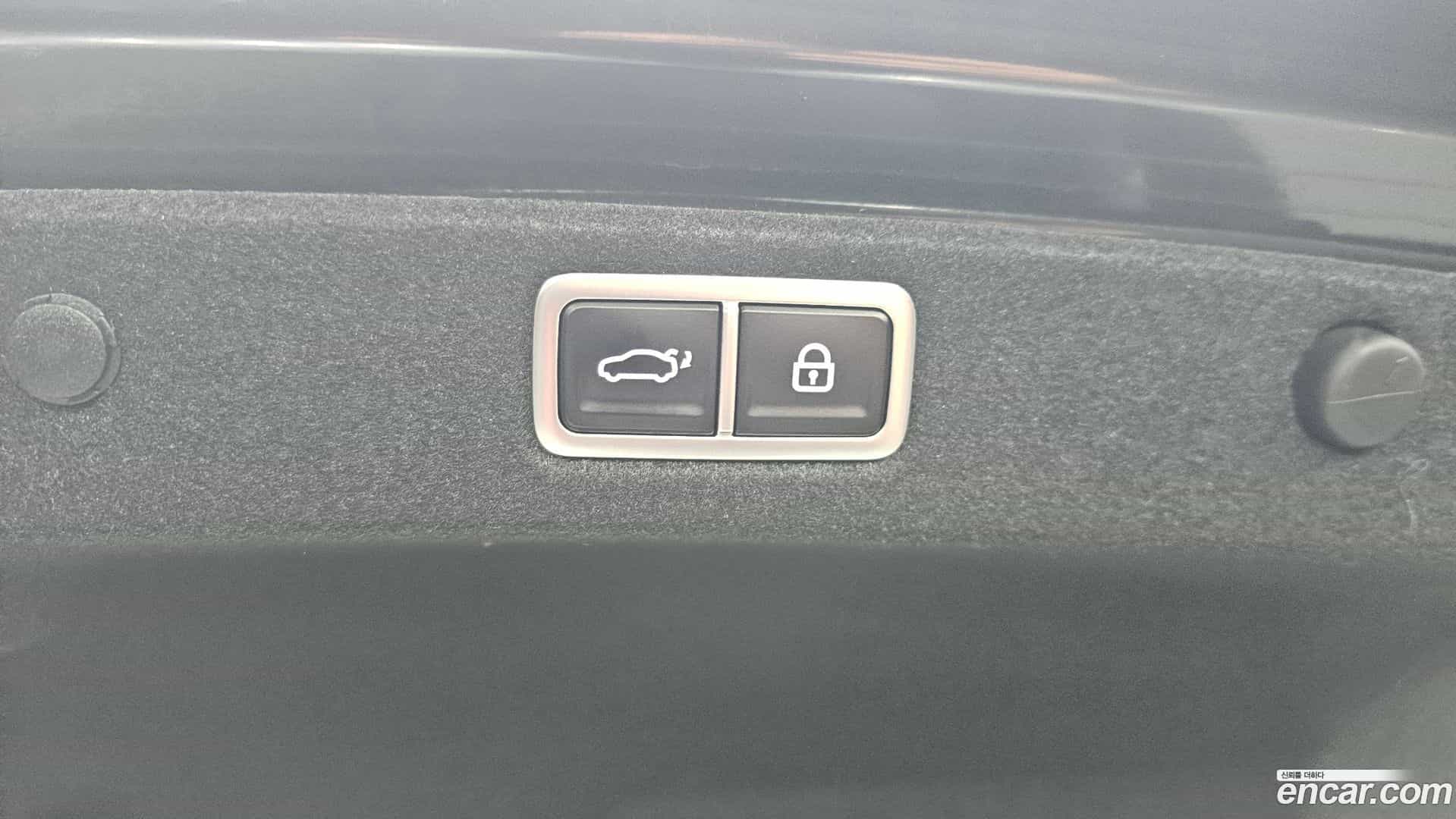 Grandeur Hyundai 2023.4-OPTION-047