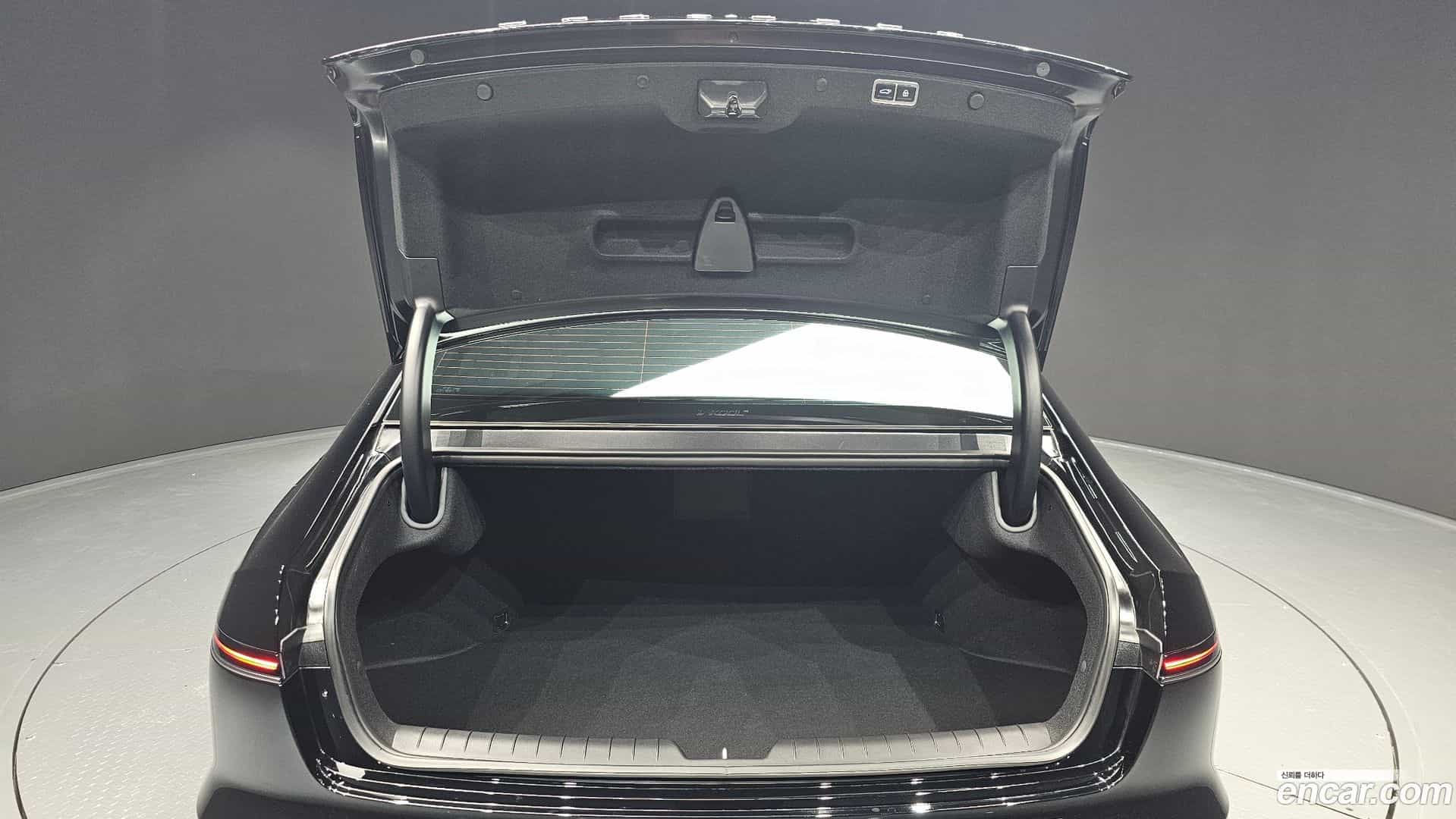 Grandeur Hyundai 2023.4-OPTION-048