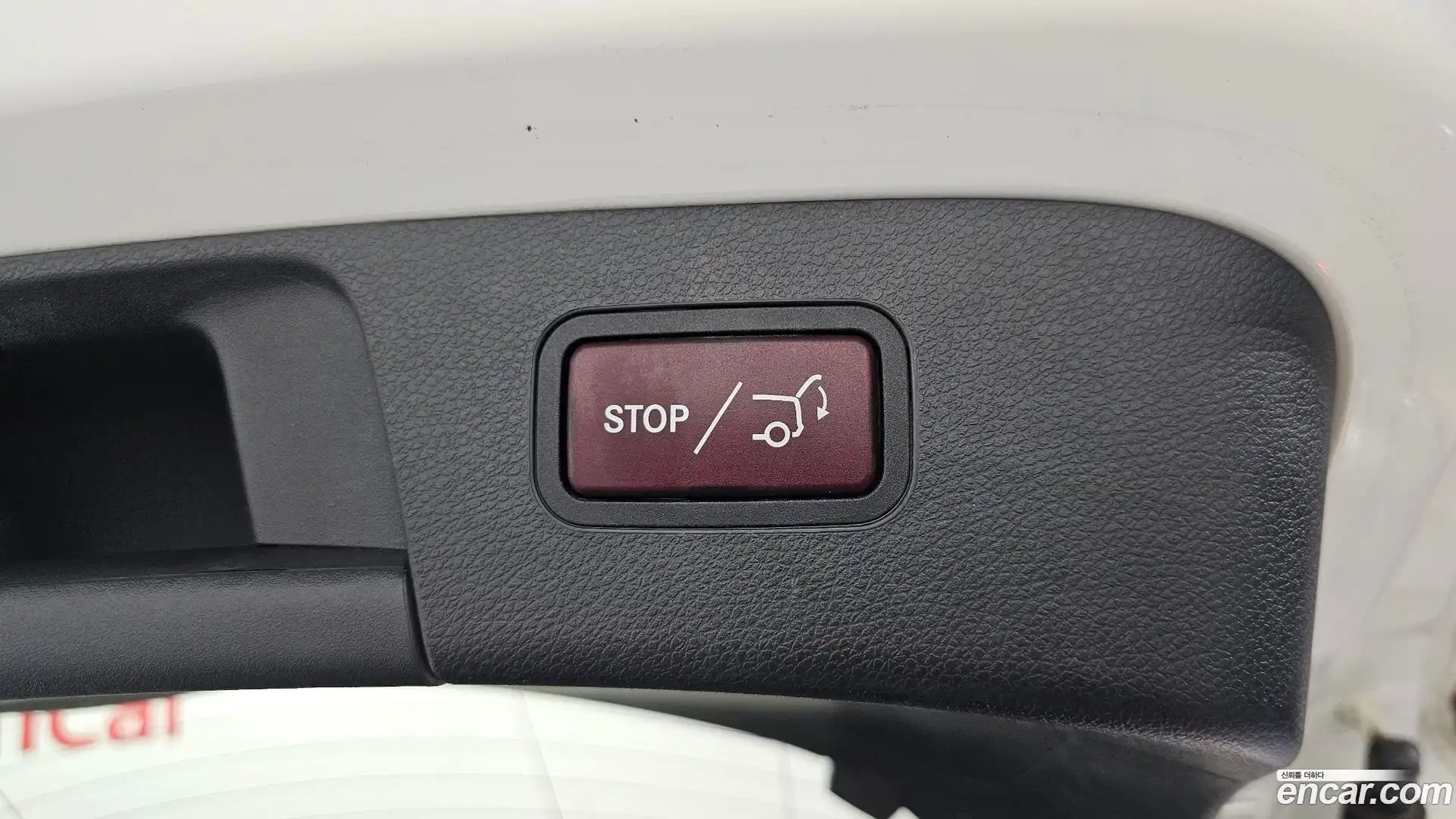 GLA-Class Mercedes-Benz 2016.7-OPTION-019