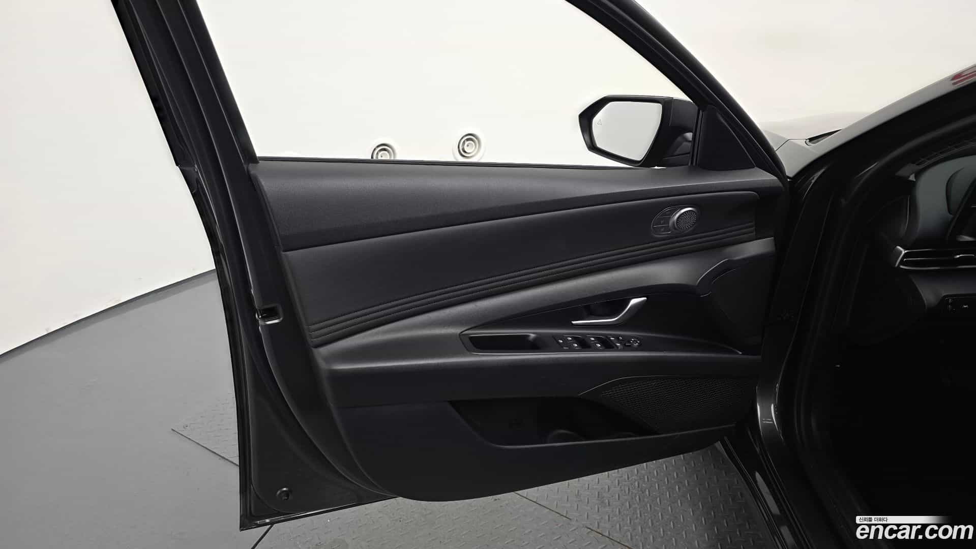 AVANTE Hyundai 2020.10-INNER-034