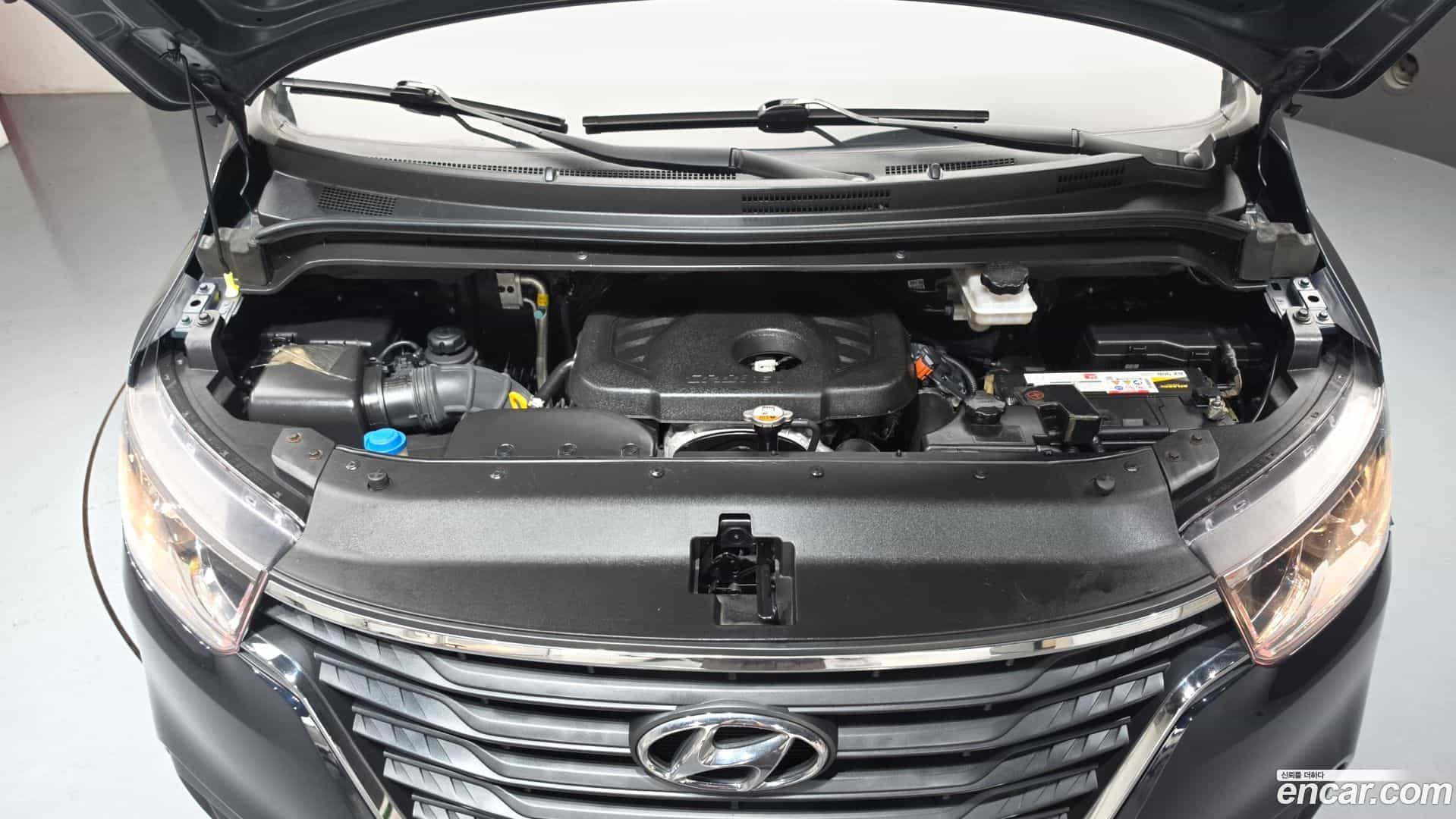 Starex Hyundai 2019.2-OUTER-006
