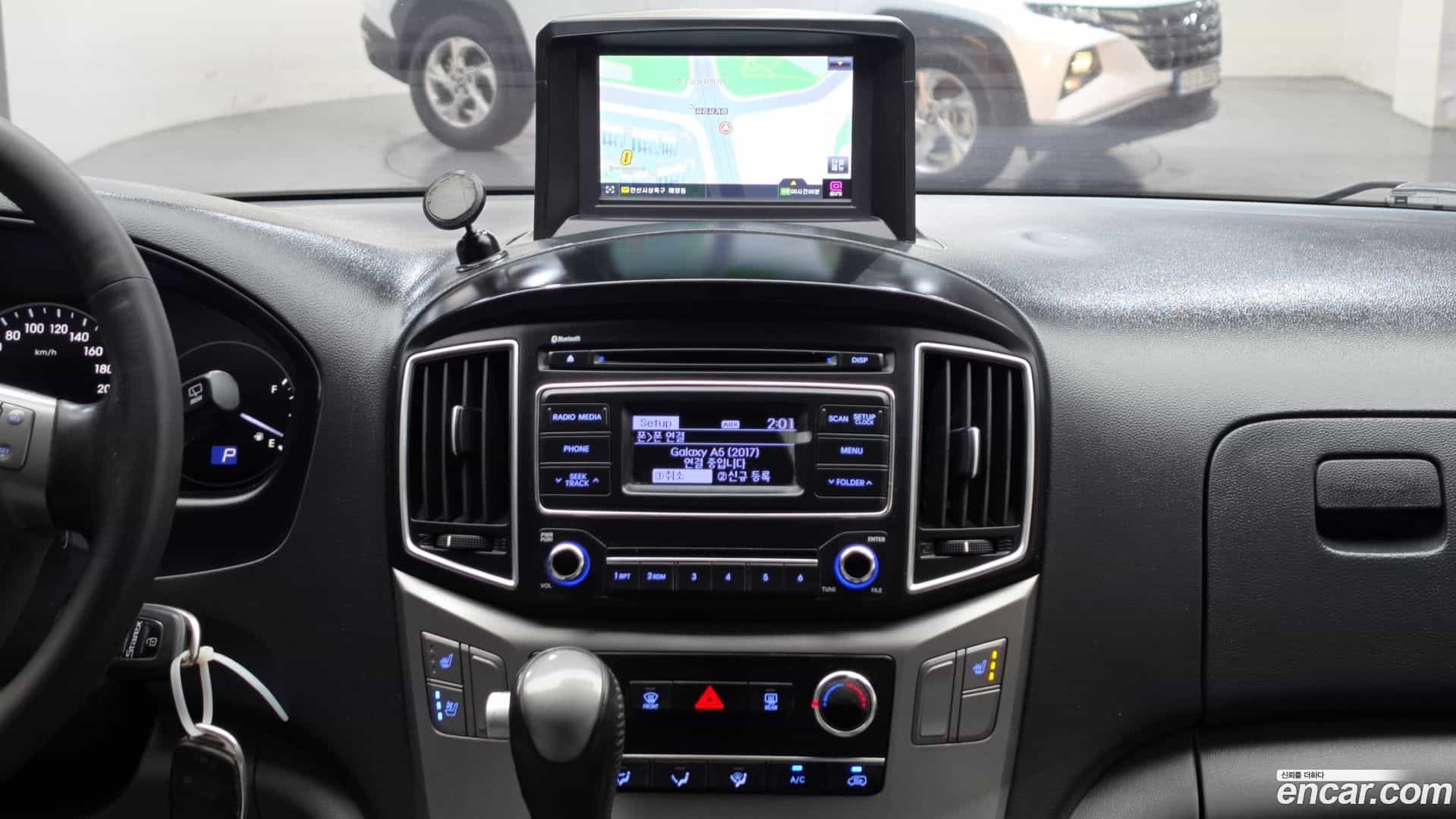 Starex Hyundai 2019.2-OPTION-018