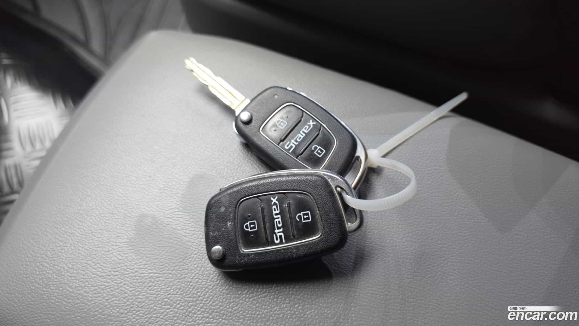 Starex Hyundai 2019.2-OPTION-023