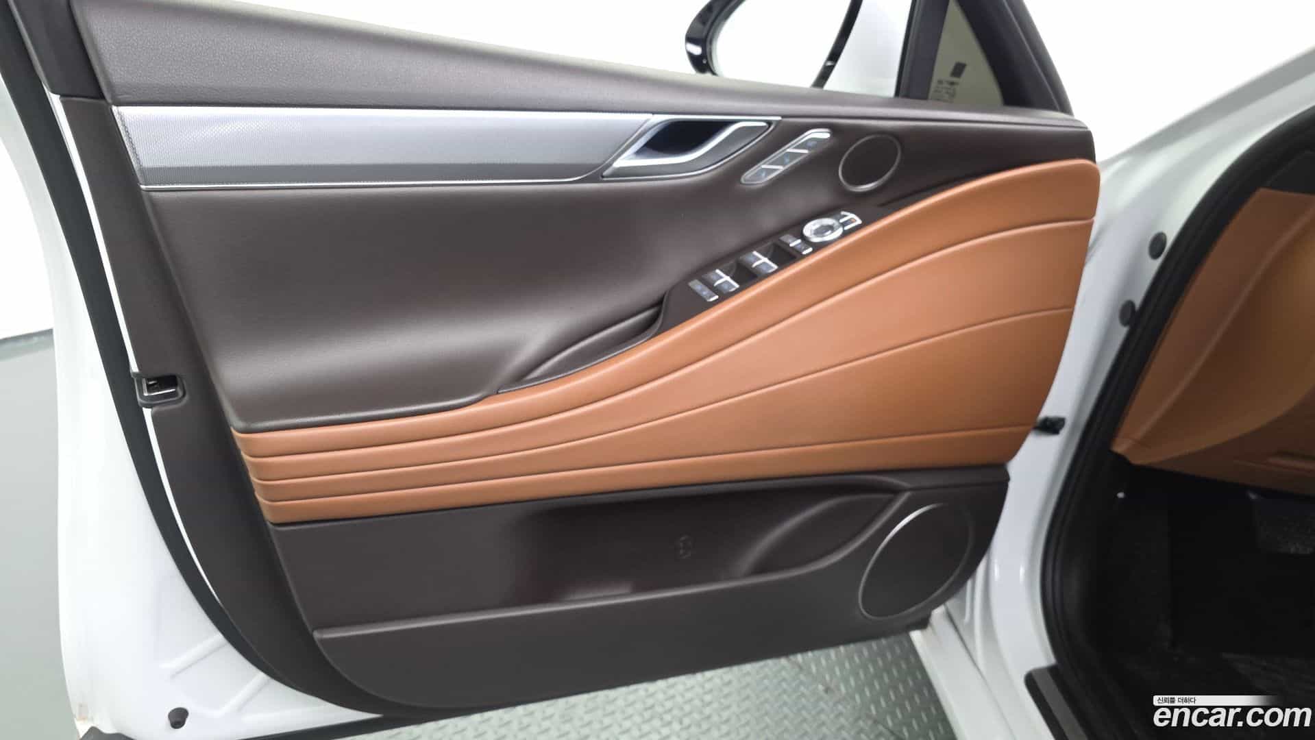 G80 Genesis 2021.10-INNER-034
