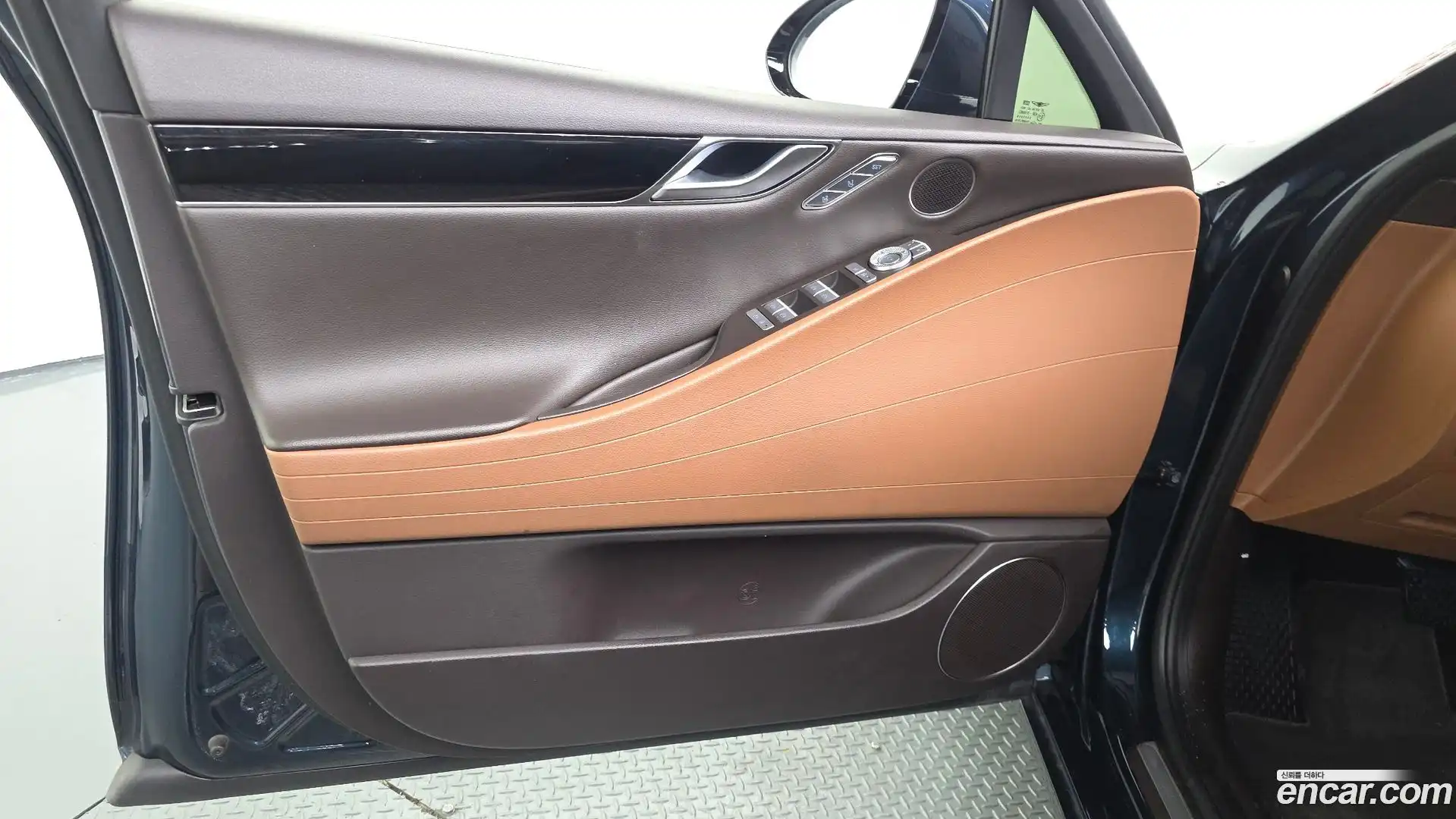 G80 Genesis 2022.5-INNER-034