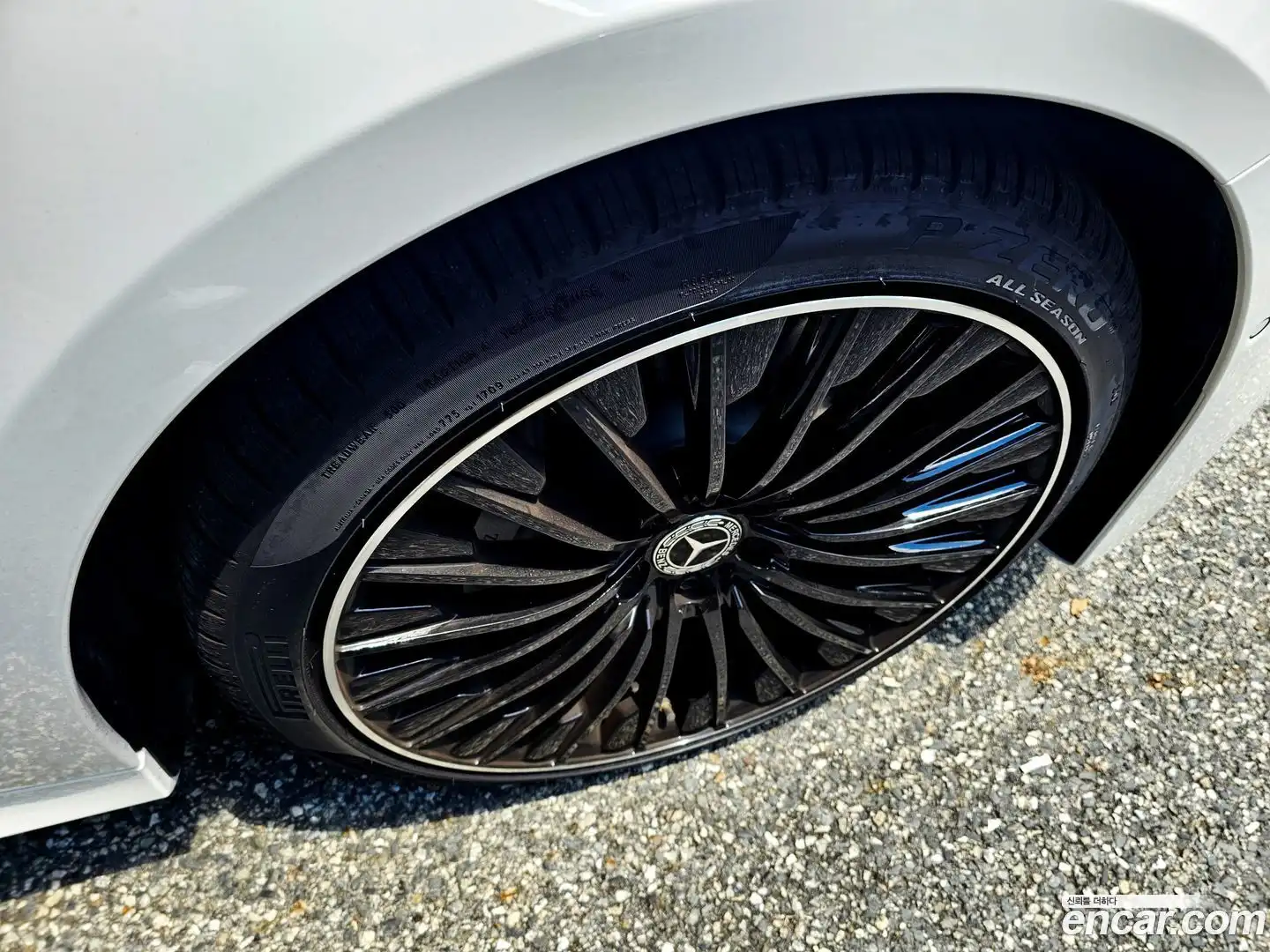 E-Class Mercedes-Benz 2025.4-OUTER-006
