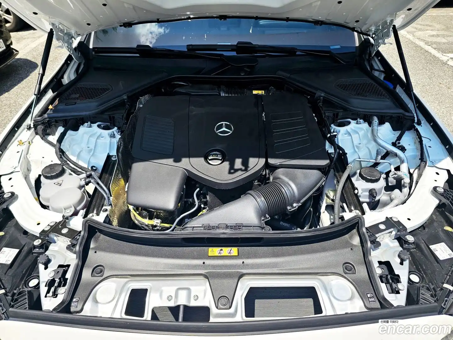 E-Class Mercedes-Benz 2025.4-OPTION-024