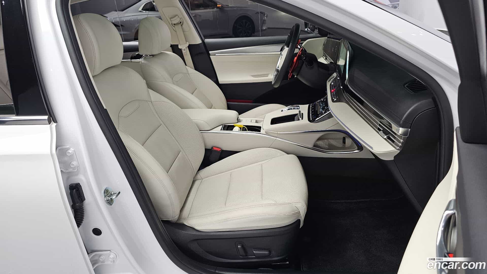 Grandeur Hyundai 2022.5-INNER-010