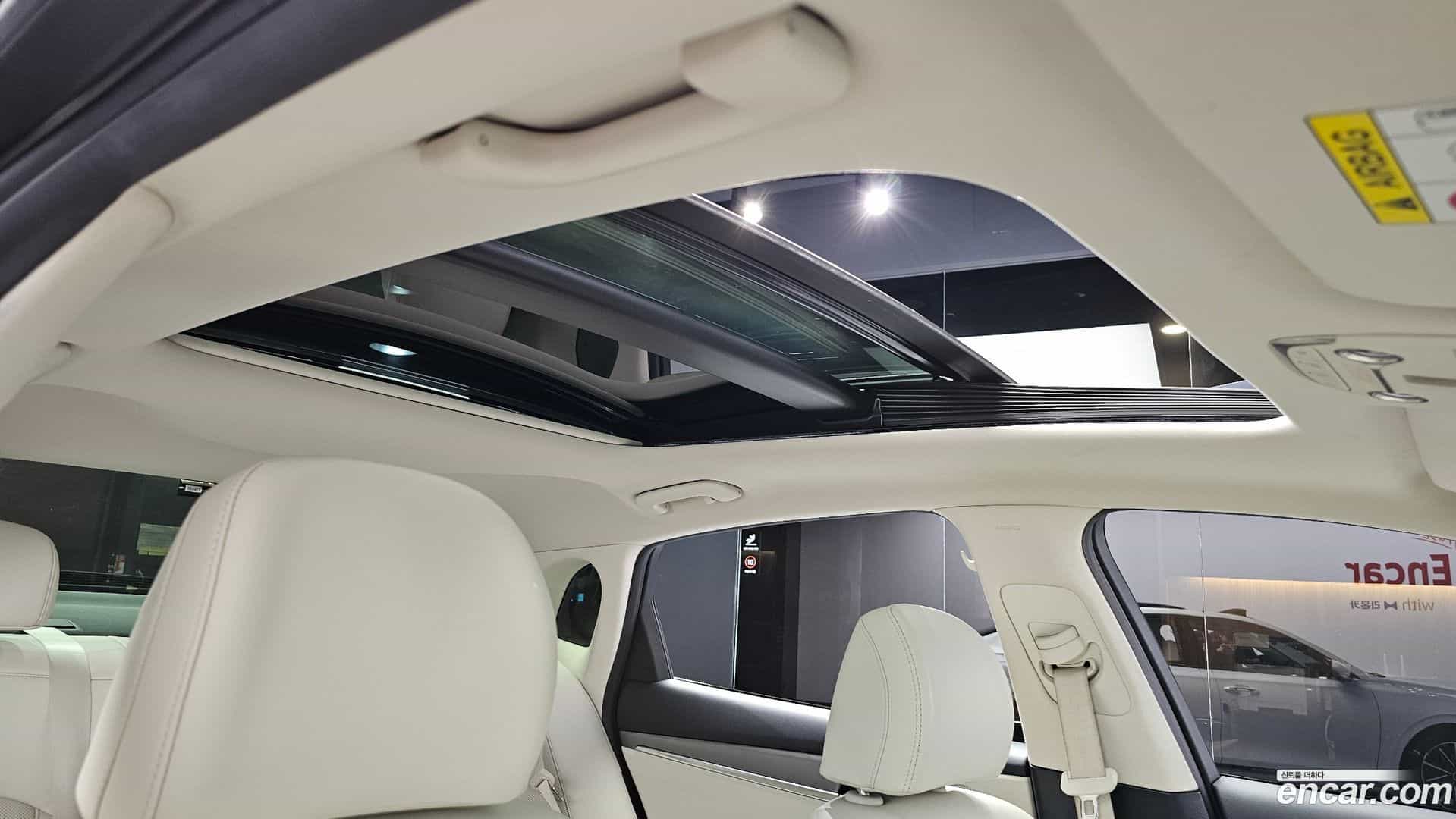 Grandeur Hyundai 2022.5-OPTION-022