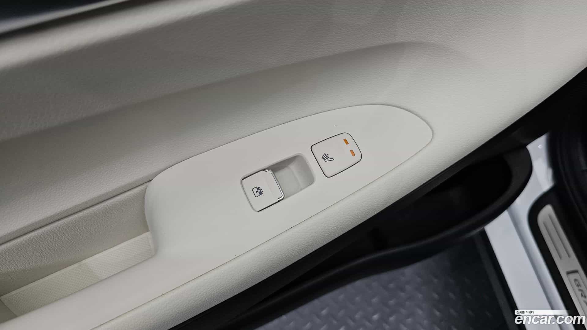 Grandeur Hyundai 2022.5-OPTION-023