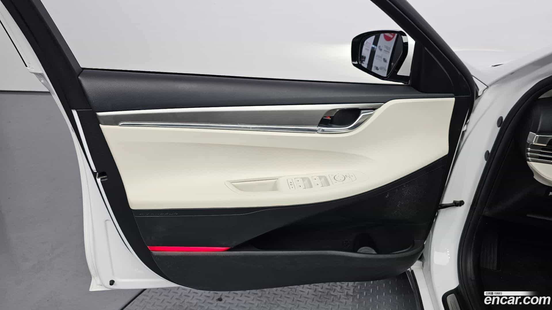 Grandeur Hyundai 2022.5-INNER-034