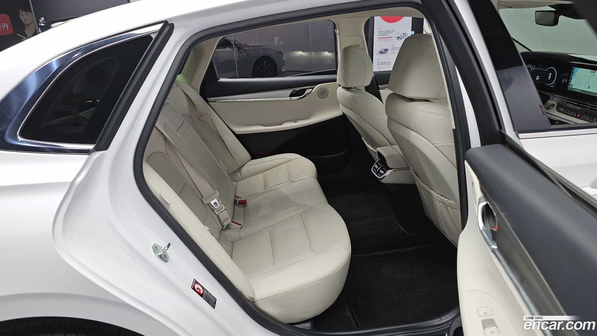 Grandeur Hyundai 2022.5-INNER-036