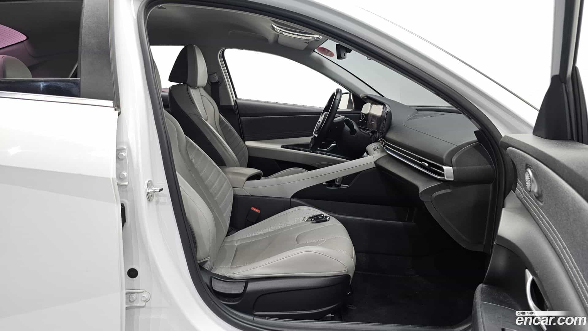 AVANTE Hyundai 2020.11-INNER-036