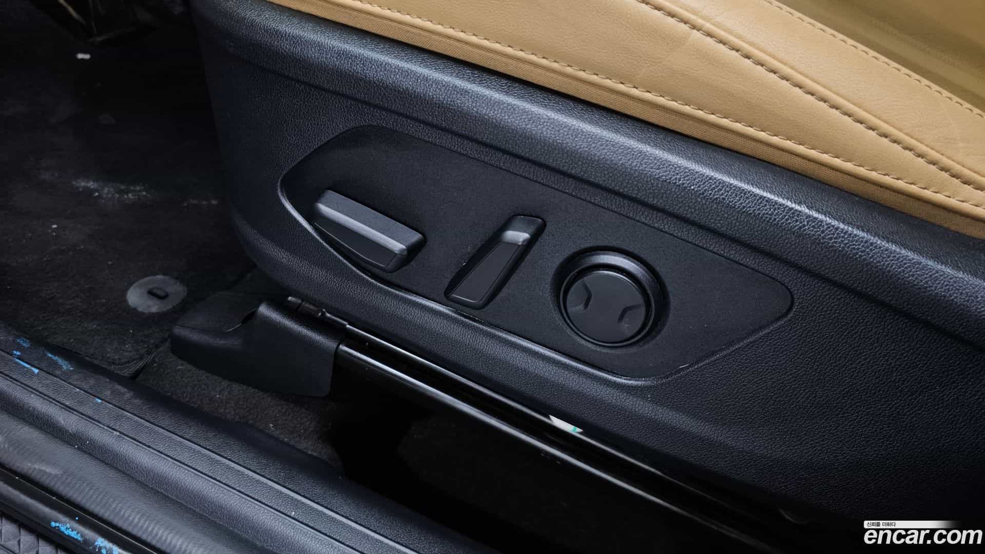 Sorento Kia 2021.4-OPTION-044