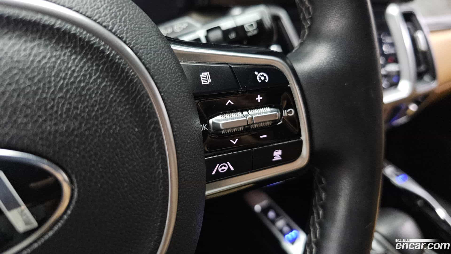Sorento Kia 2021.4-OPTION-050