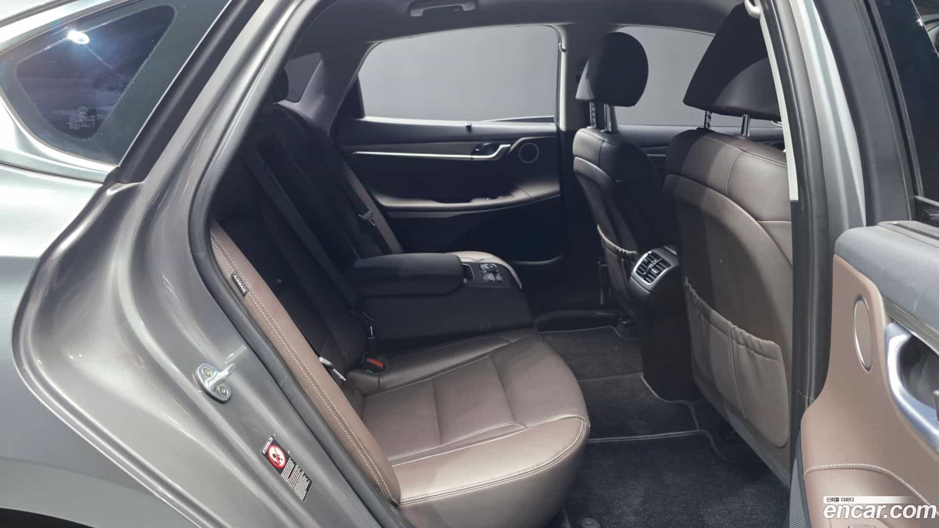 Grandeur Hyundai 2017.5-OPTION-016