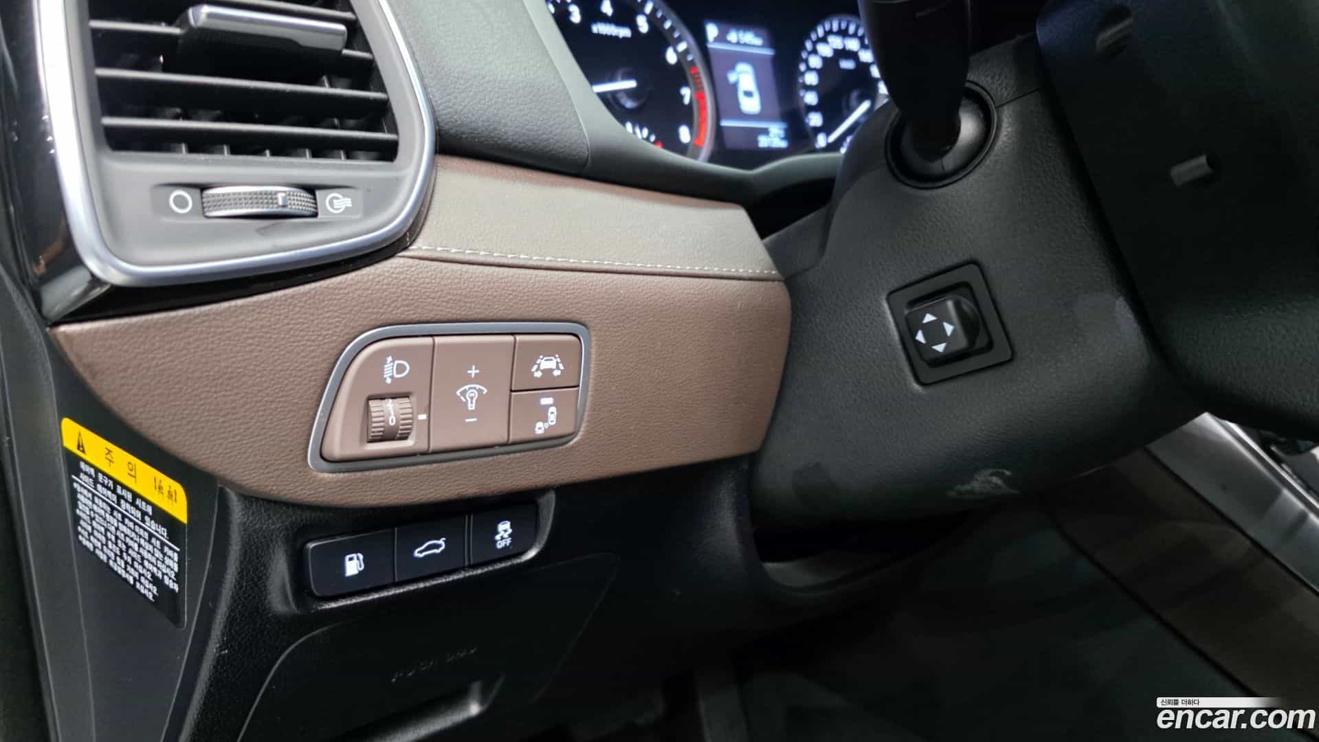 Grandeur Hyundai 2017.5-OPTION-021