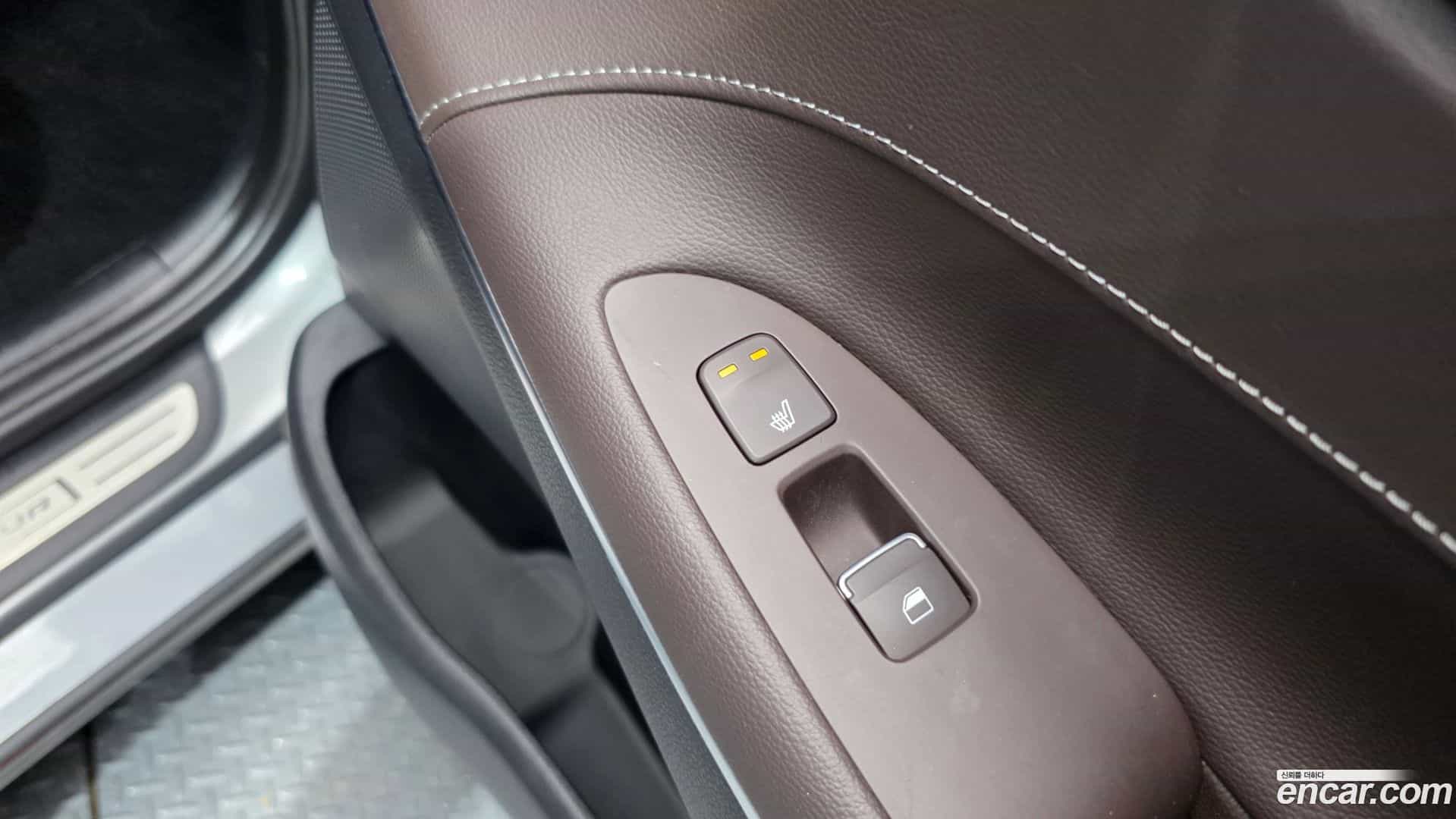 Grandeur Hyundai 2017.5-OPTION-023