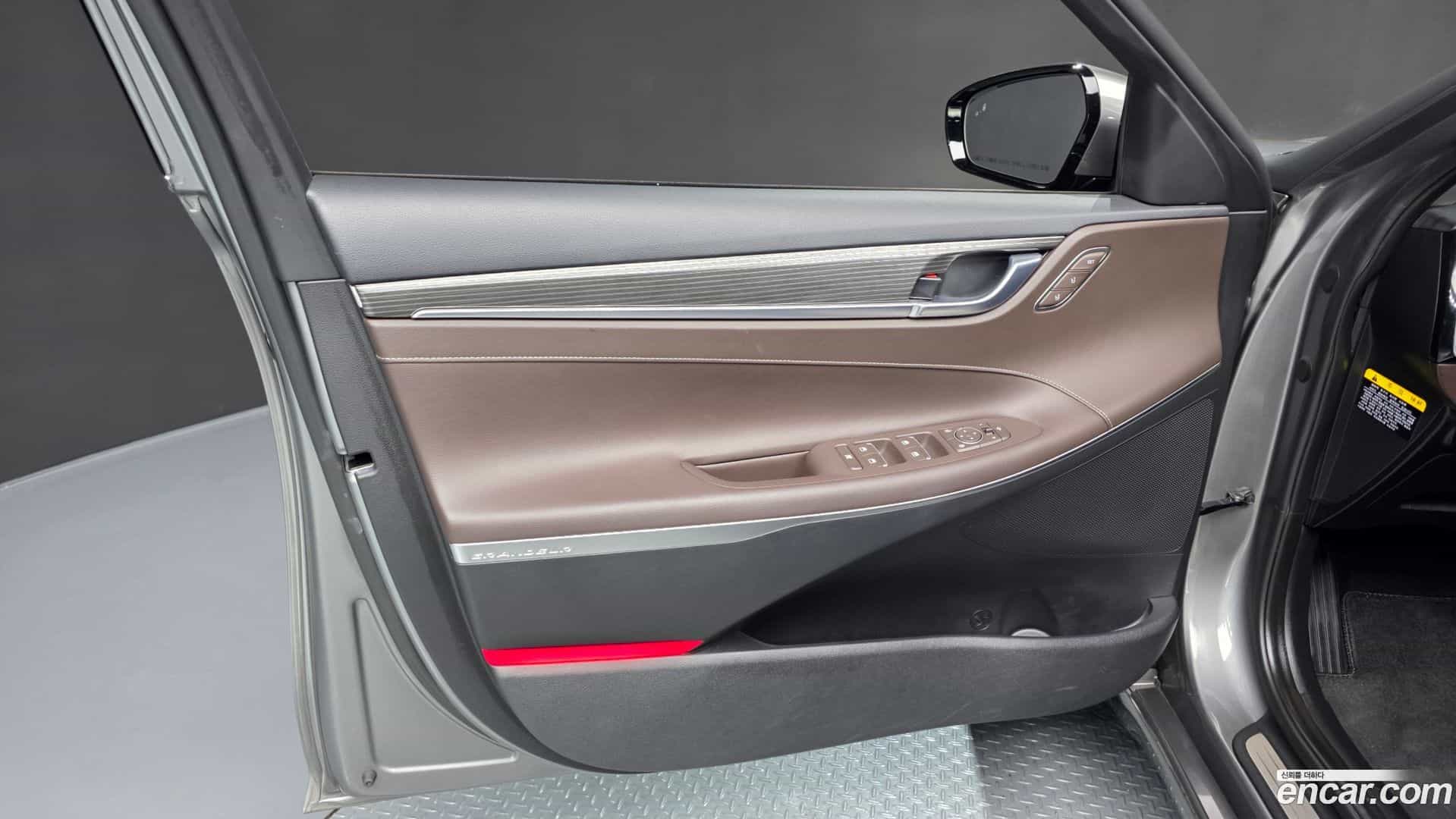 Grandeur Hyundai 2017.5-INNER-034